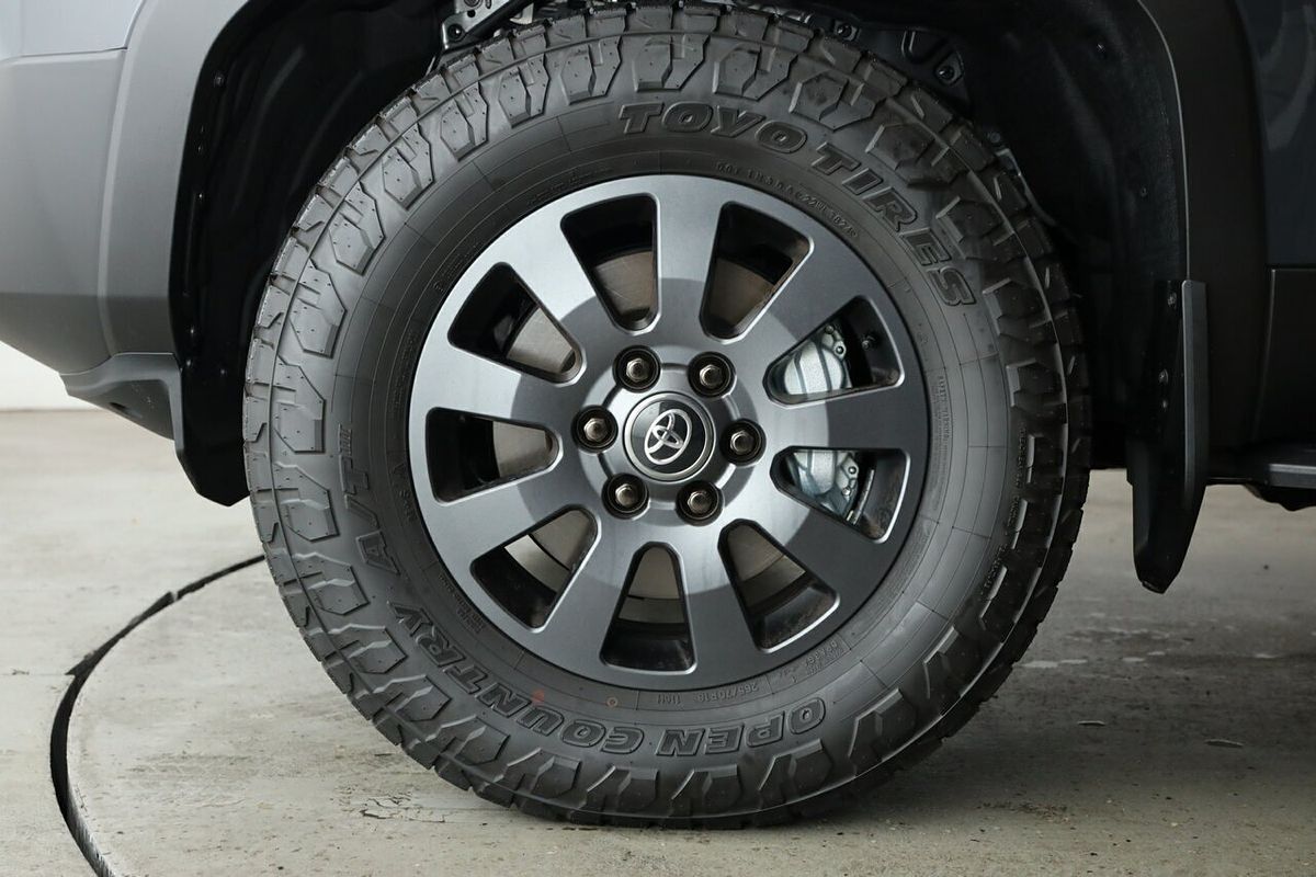 2024 Toyota Landcruiser Prado Altitude GDJ251R