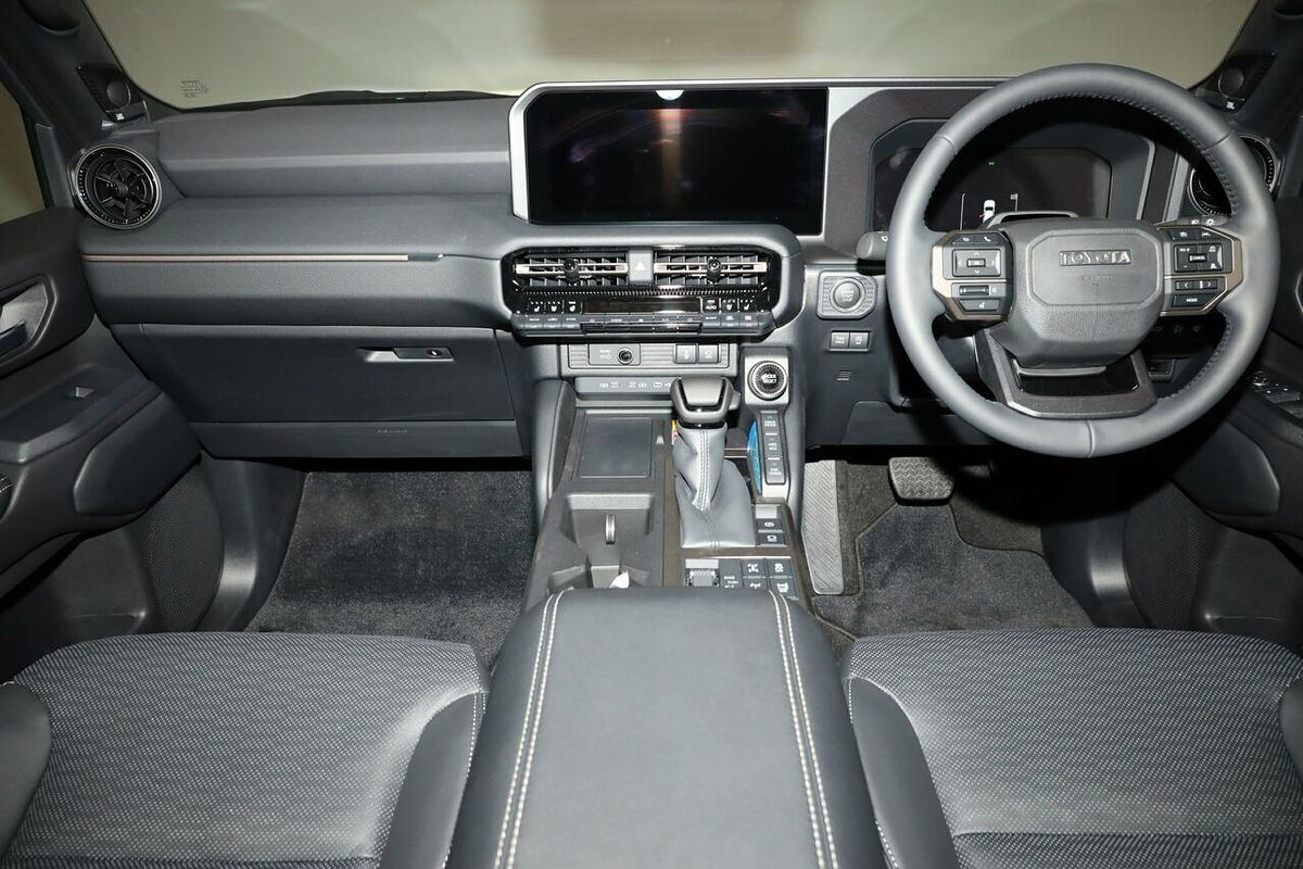 2024 Toyota Landcruiser Prado Altitude GDJ251R