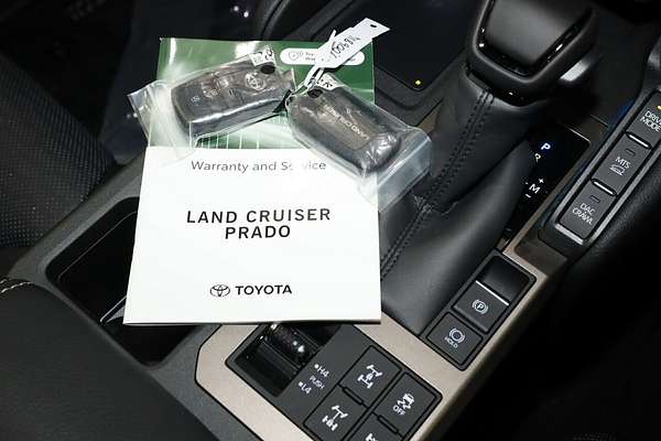 2024 Toyota Landcruiser Prado Altitude GDJ251R