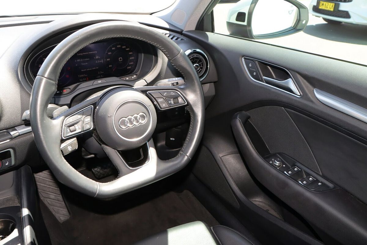 2019 Audi A3 40 TFSI S line plus 8V