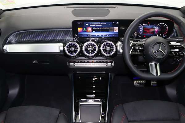 2025 Mercedes-Benz GLB-Class GLB200 X247