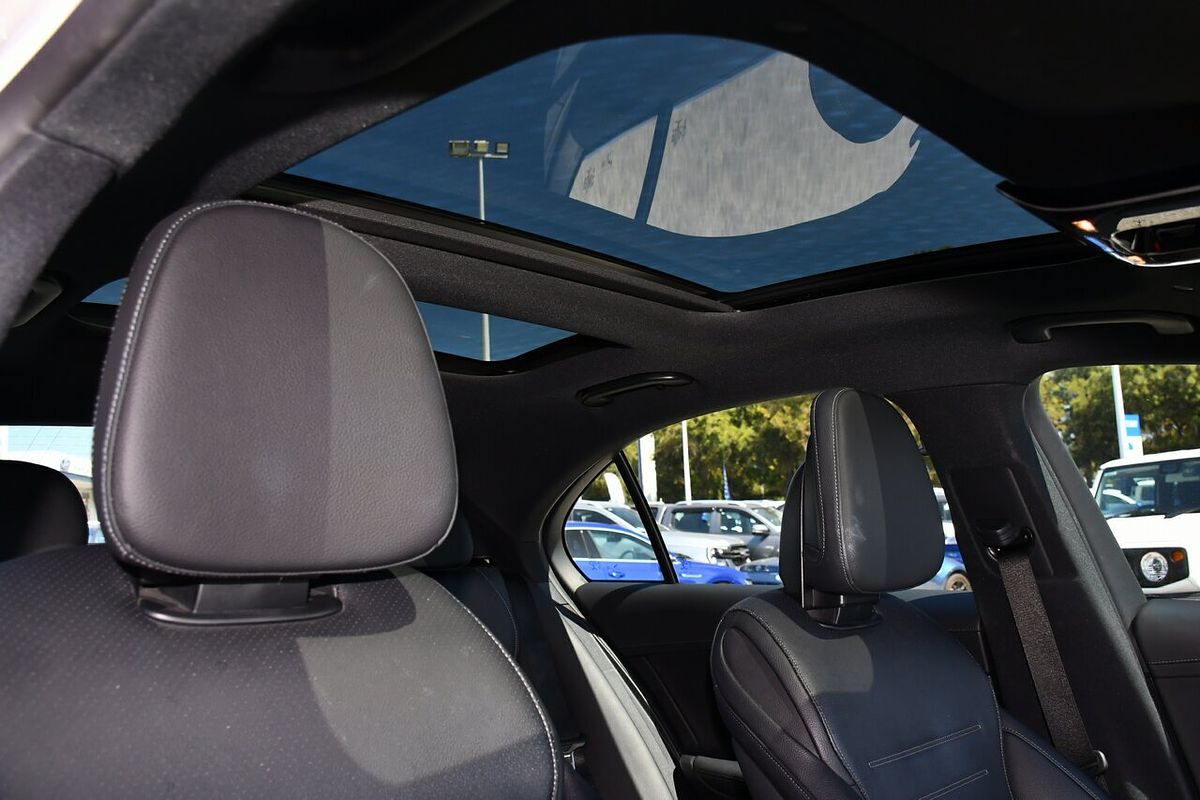 2022 Mercedes-Benz C-Class C200 W206
