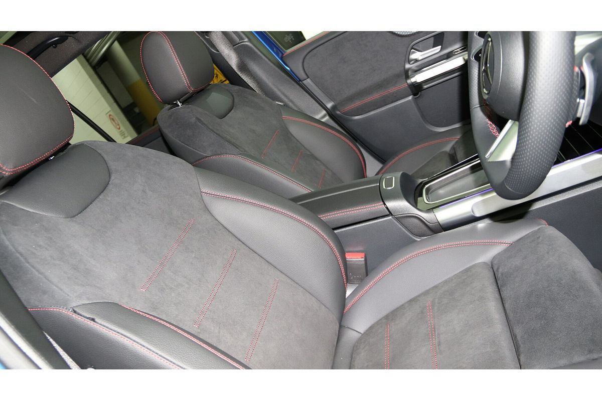2025 Mercedes-Benz GLB-Class GLB200 X247