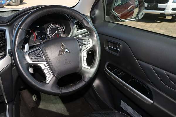 2022 Mitsubishi Triton GSR MR 4X4