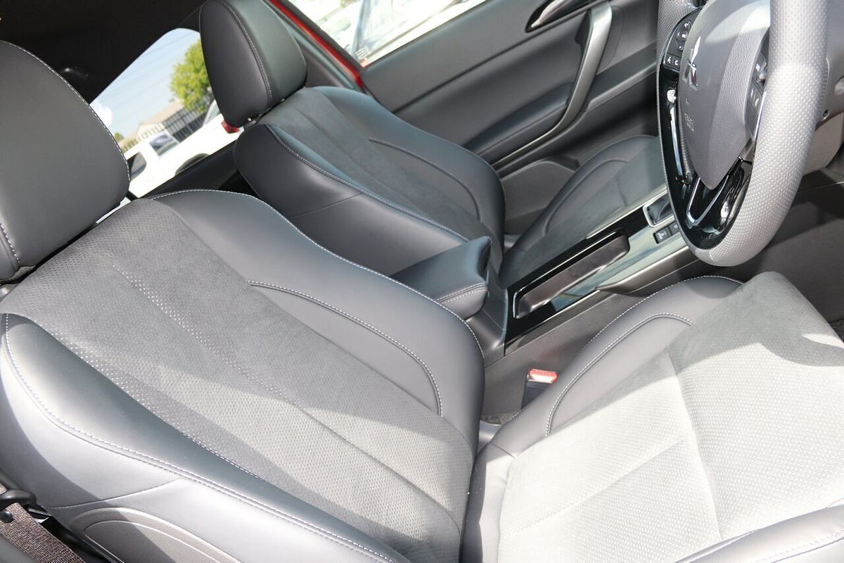 2024 Mitsubishi Eclipse Cross Black Edition YB