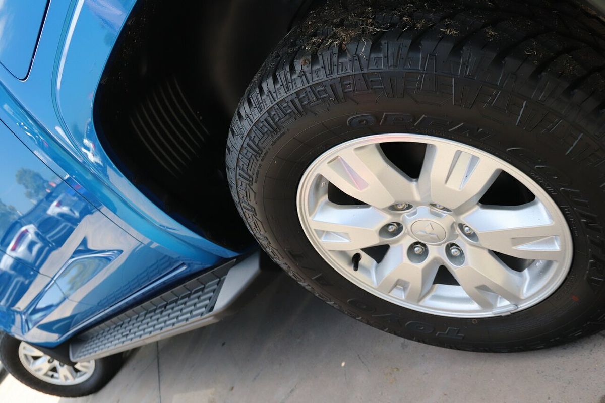 2024 Mitsubishi Triton GLX+ MV 4X4