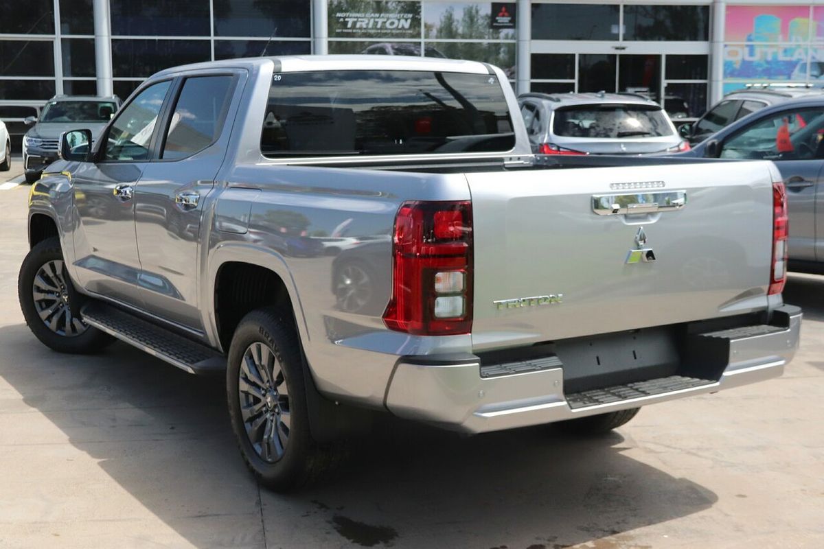 2024 Mitsubishi Triton GLS MV 4X4