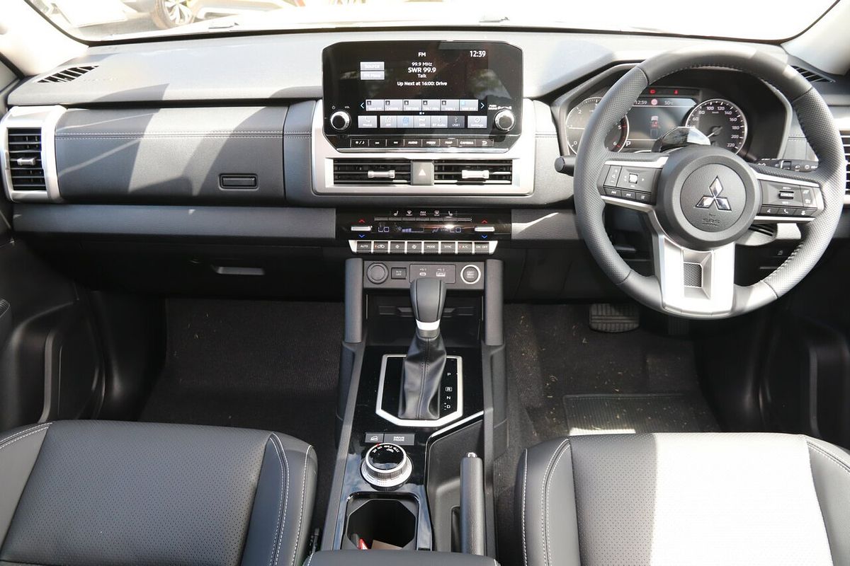 2024 Mitsubishi Triton GLS MV 4X4