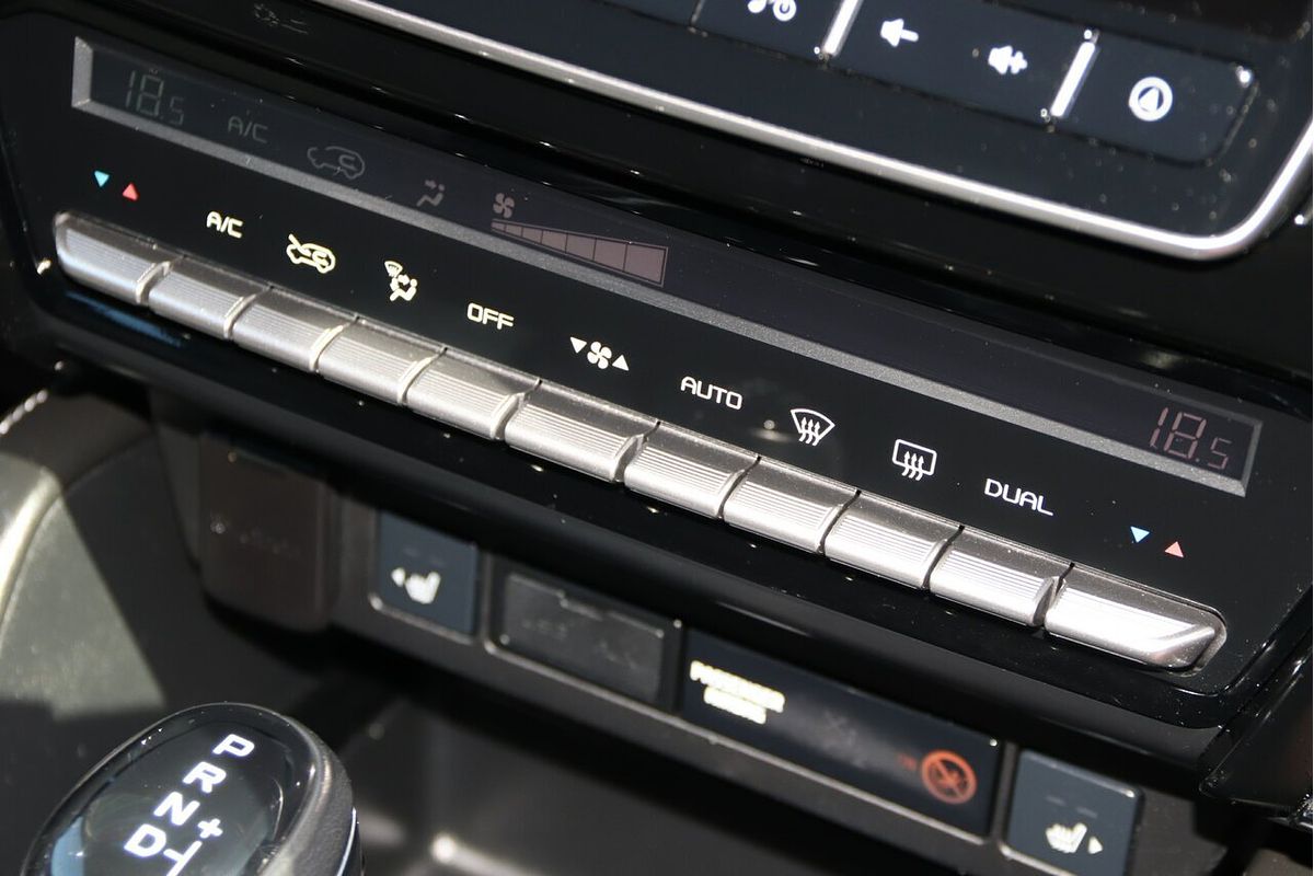 2022 Isuzu MU-X LS-T