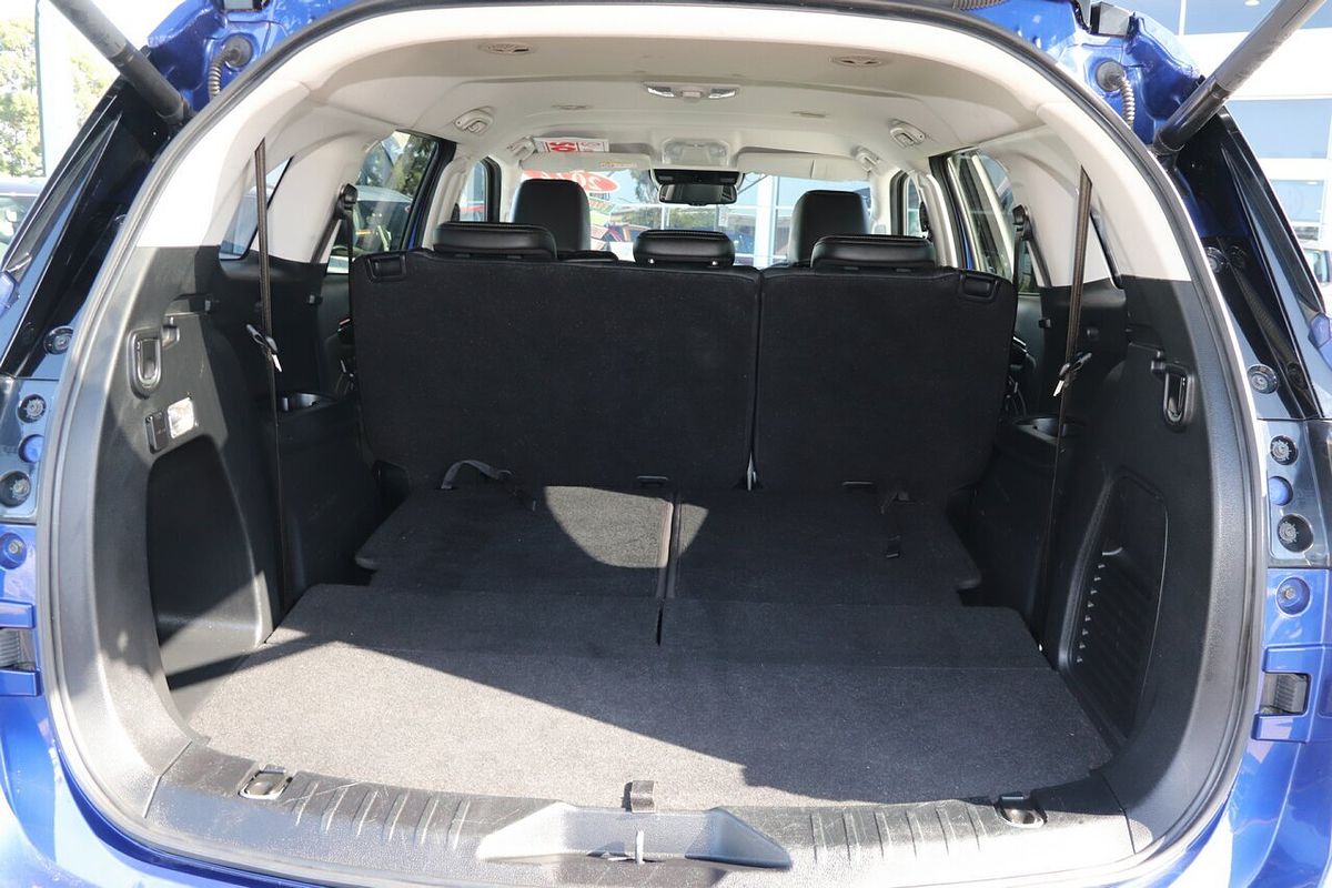 2022 Isuzu MU-X LS-T