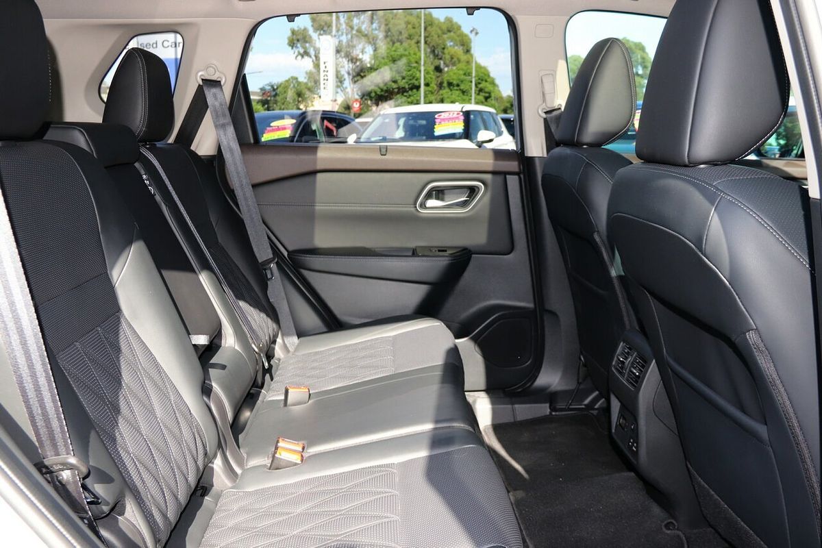 2024 Nissan X-TRAIL Ti-L T33