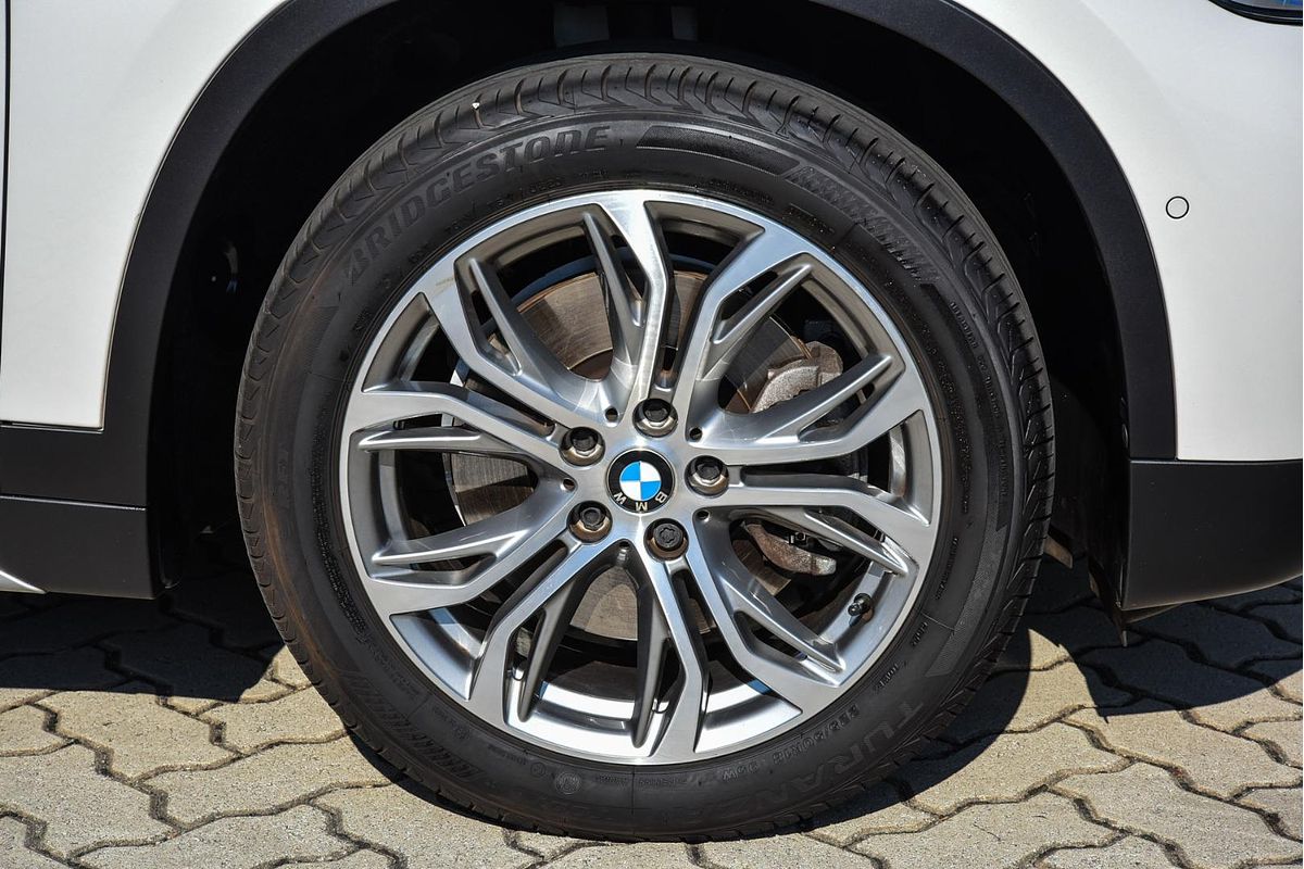 2016 BMW X1 sDrive20i F48