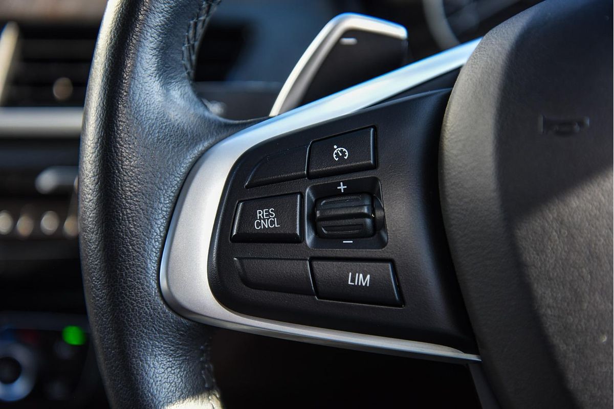 2016 BMW X1 sDrive20i F48