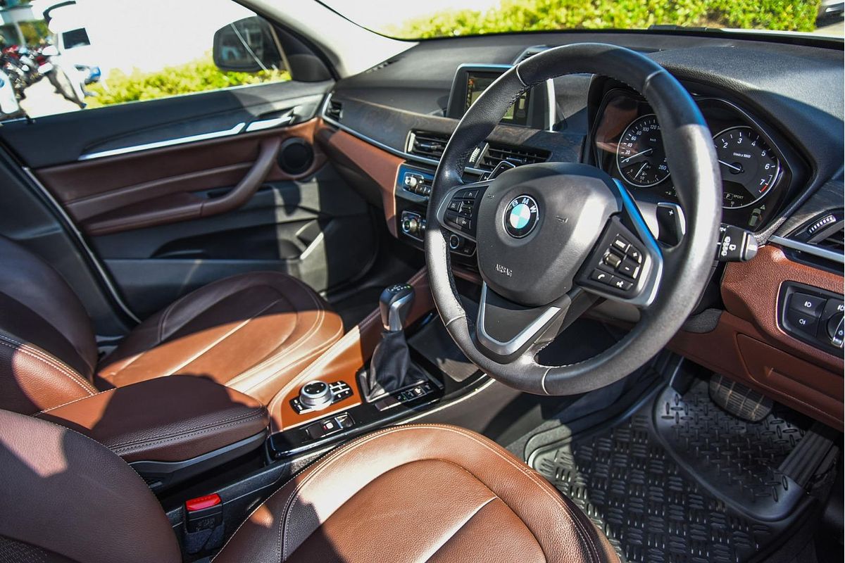 2016 BMW X1 sDrive20i F48