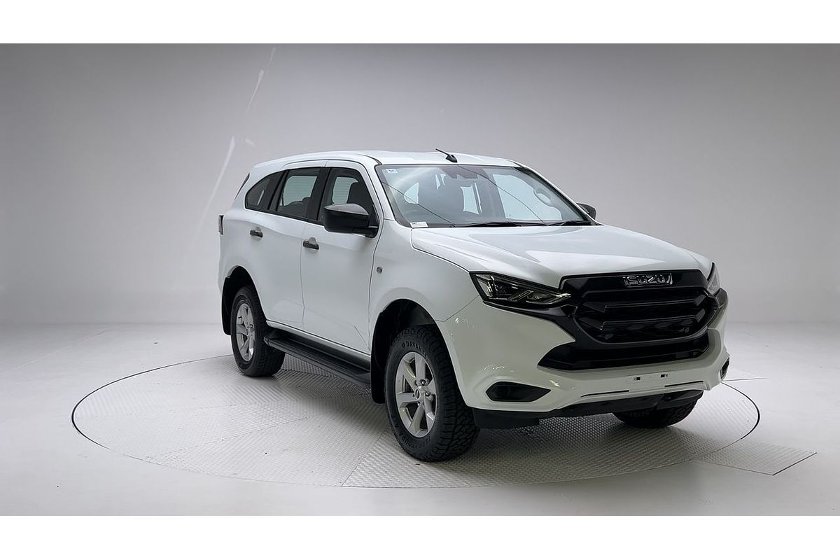 2022 Isuzu MU-X LS-M