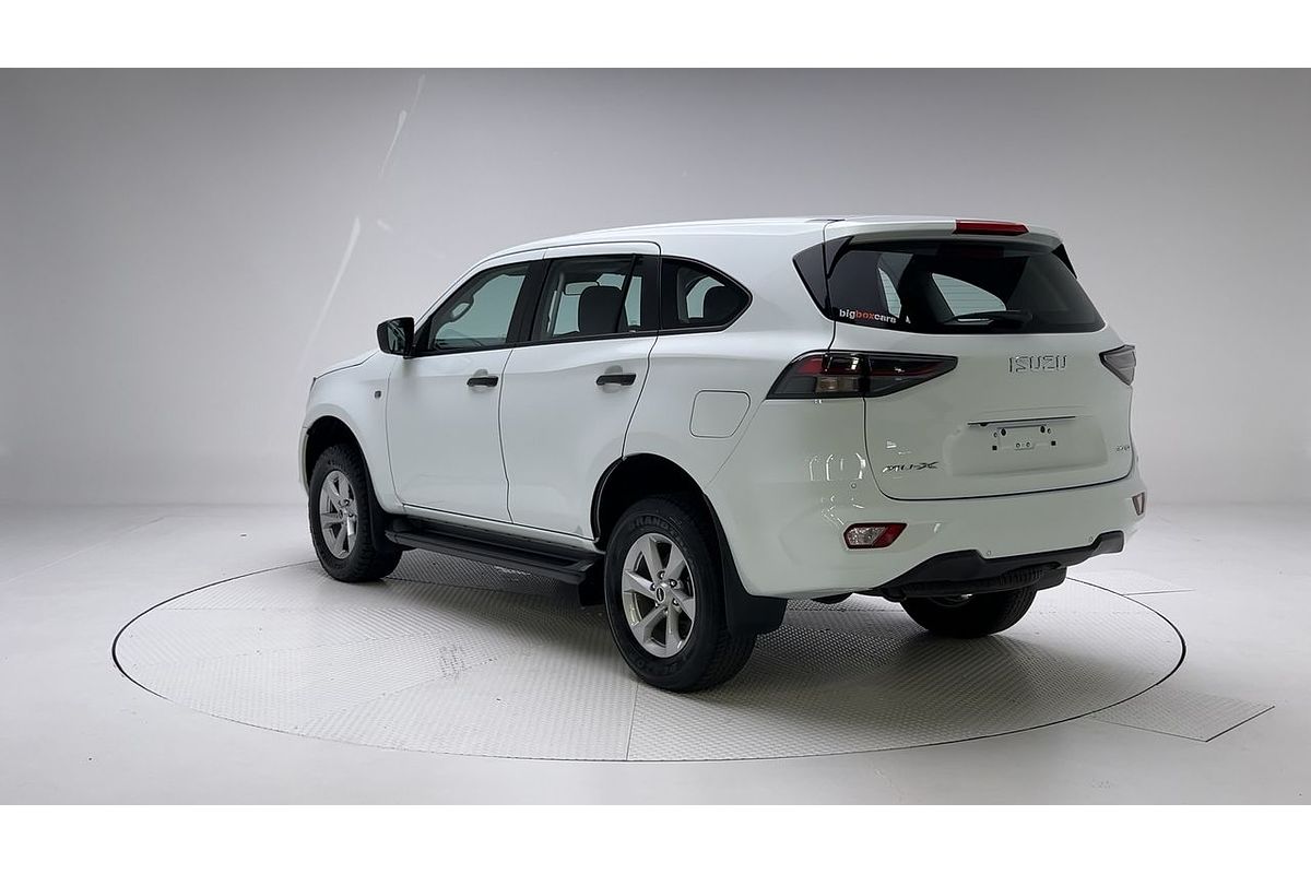 2022 Isuzu MU-X LS-M