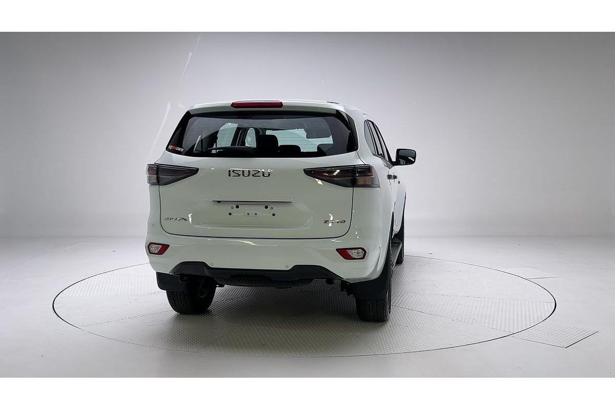 2022 Isuzu MU-X LS-M