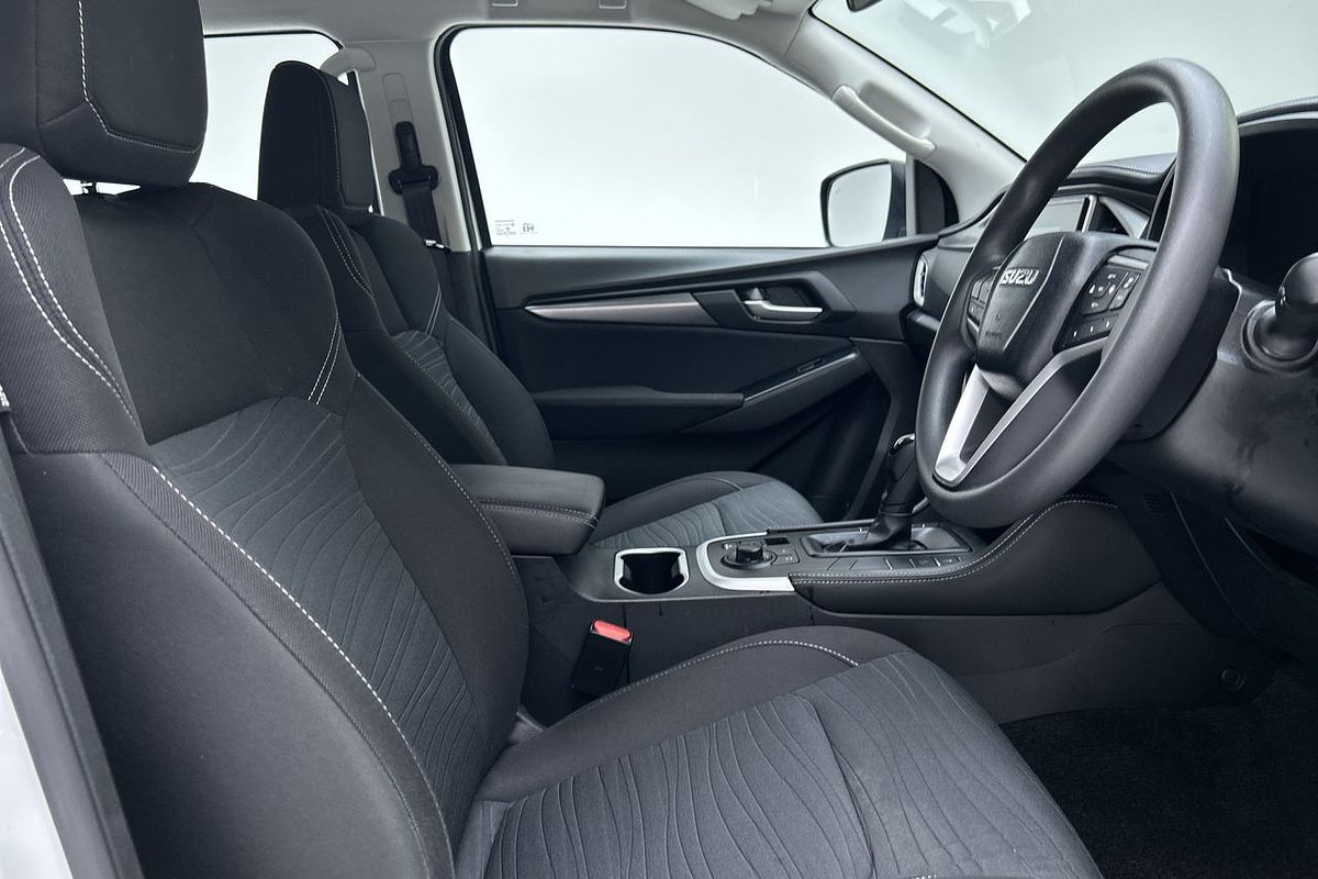 2022 Isuzu MU-X LS-M