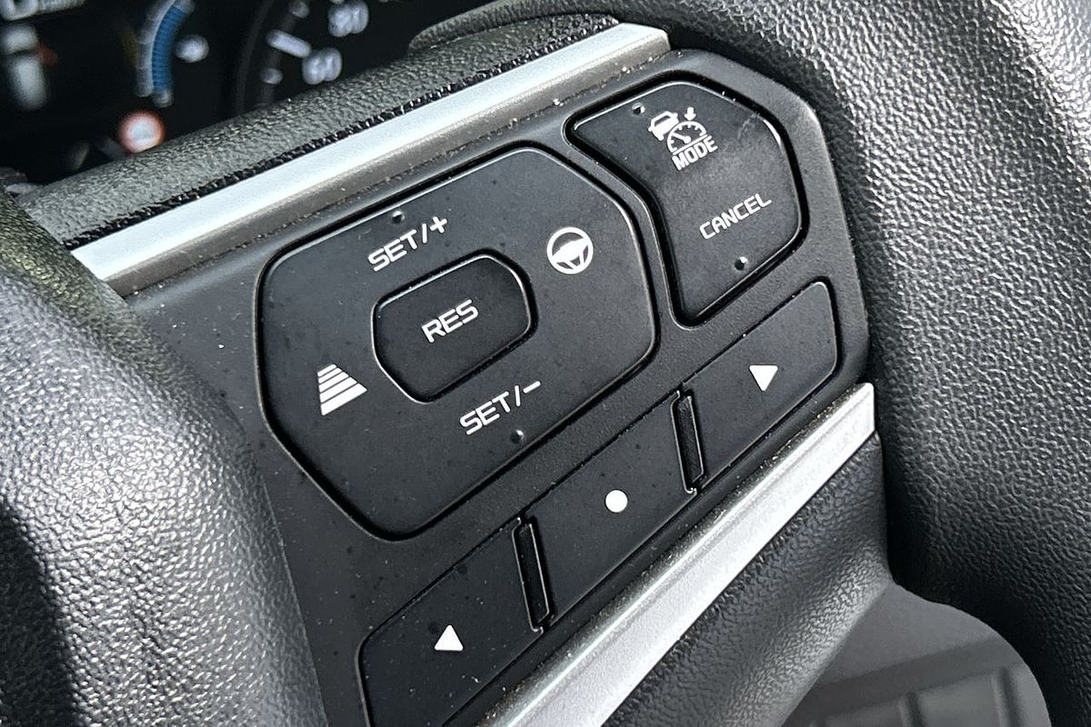 2022 Isuzu MU-X LS-M