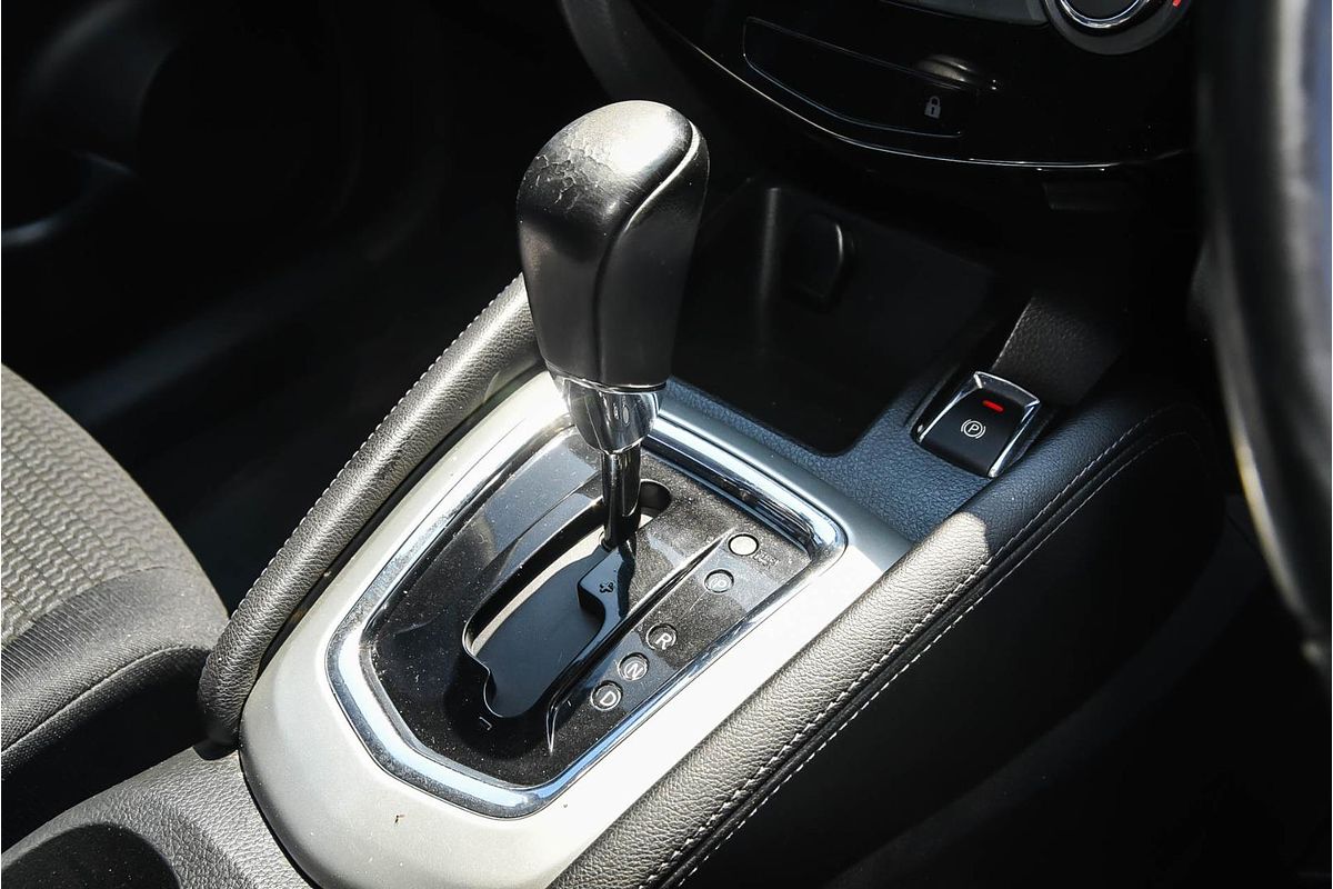 2015 Nissan QASHQAI ST J11
