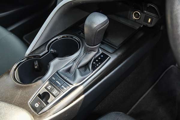 2024 Toyota Camry Ascent AXVH70R