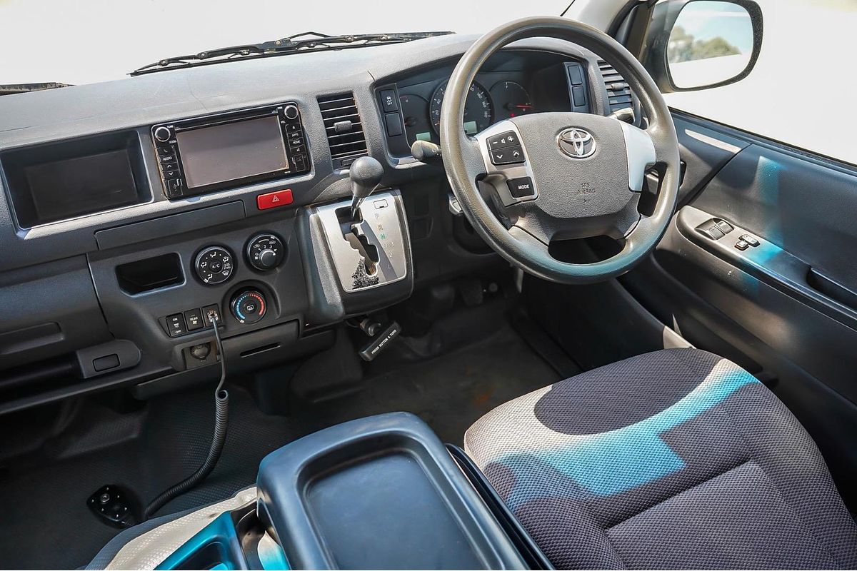 2018 Toyota Hiace Commuter KDH223R