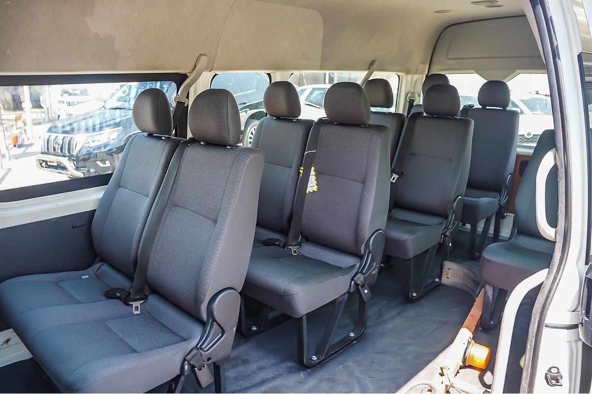 2018 Toyota Hiace Commuter KDH223R