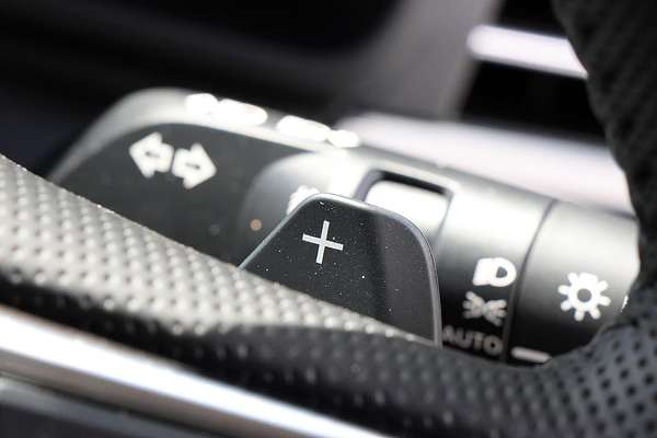 2024 Mitsubishi Outlander LS ZM