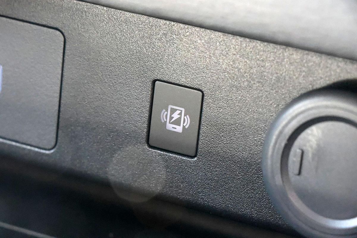 2024 Mitsubishi Outlander LS ZM