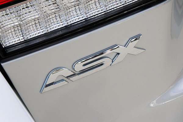 2024 Mitsubishi ASX LS XD