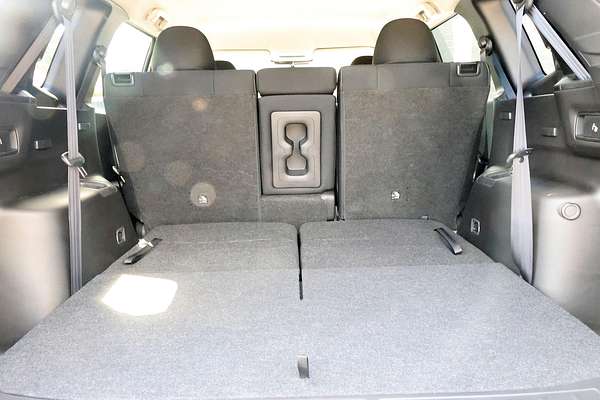 2024 Mitsubishi Outlander LS ZM