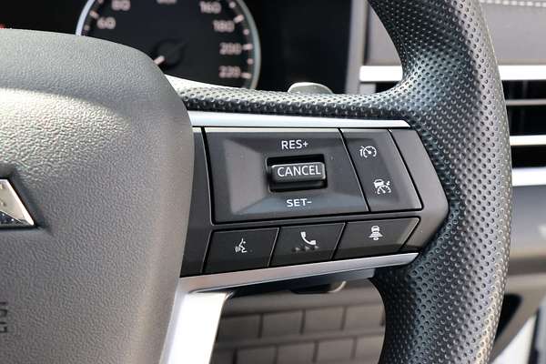 2025 Mitsubishi Outlander ES ZM