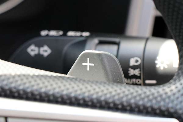2025 Mitsubishi Outlander ES ZM