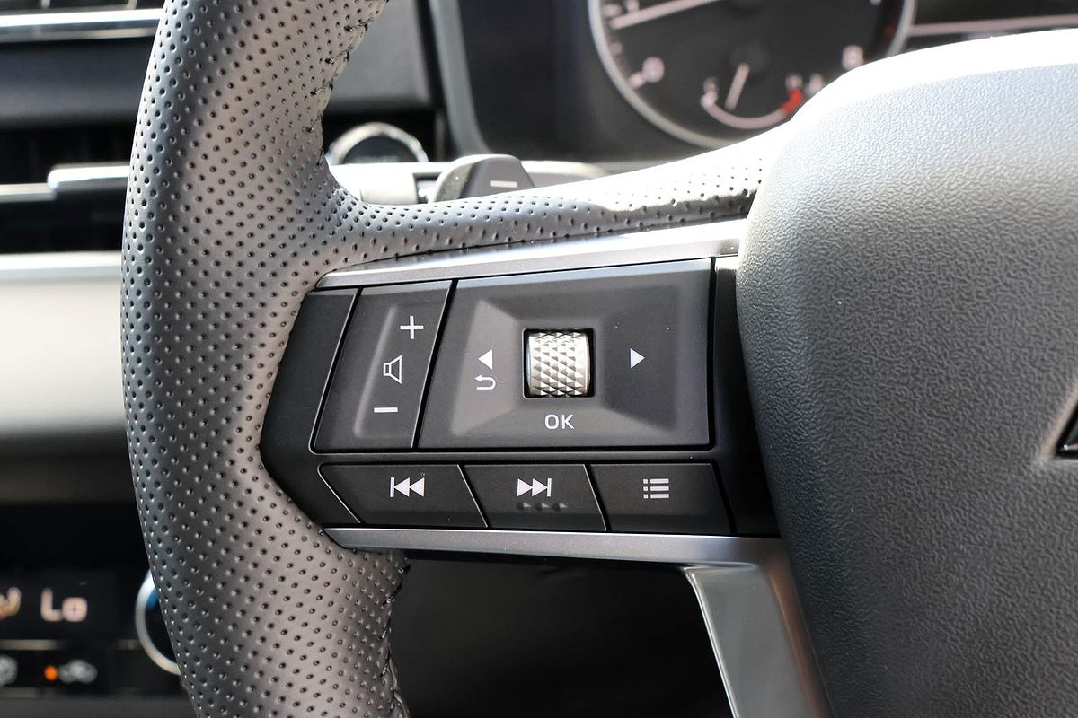 2024 Mitsubishi Outlander Black Edition ZM