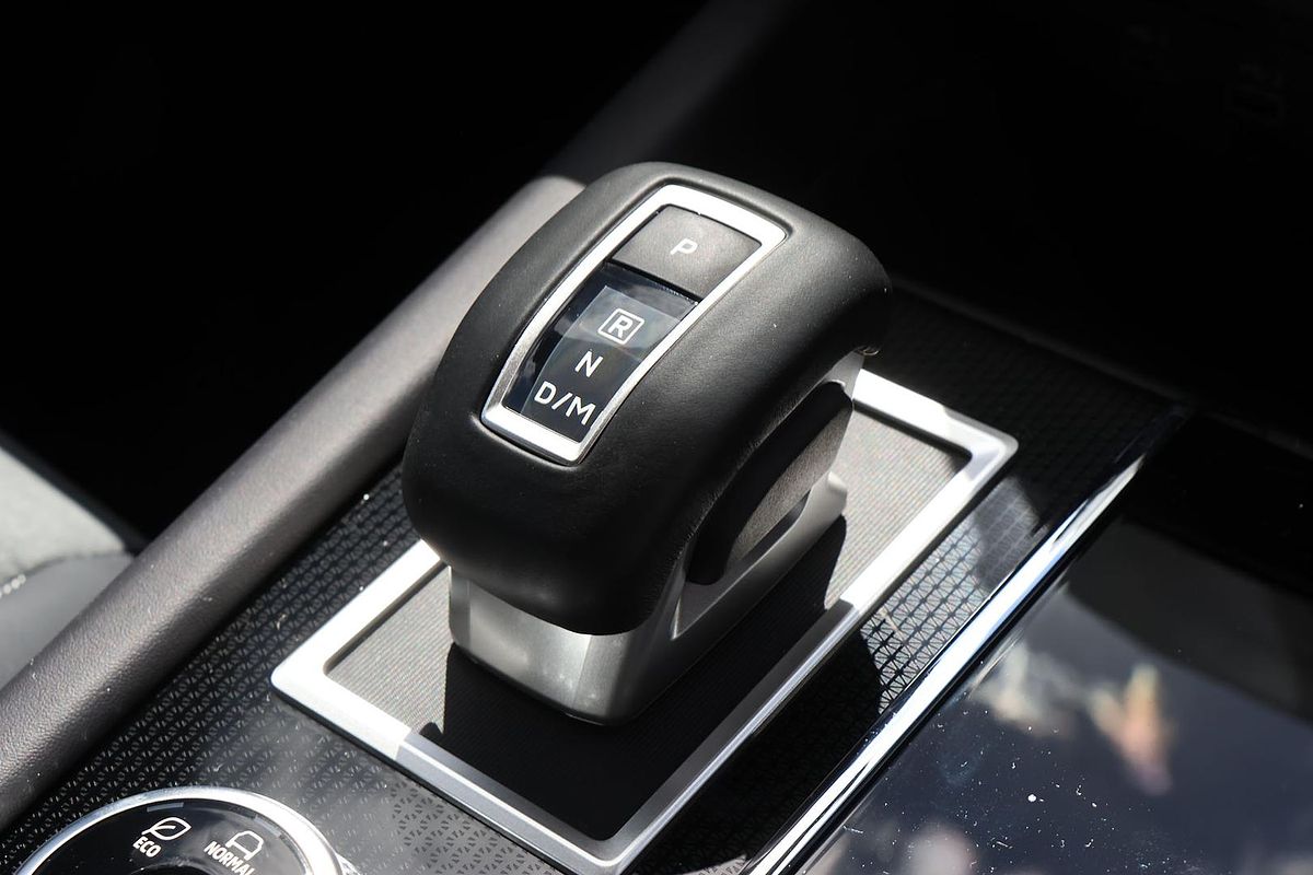 2024 Mitsubishi Outlander Black Edition ZM