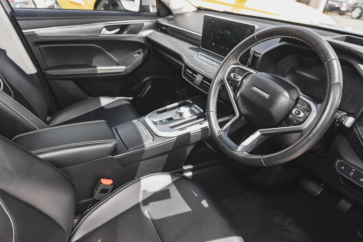 2022 GWM Haval Jolion Ultra Hybrid A01