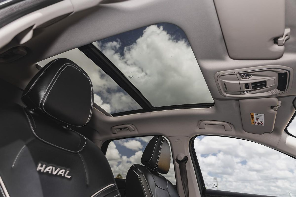 2022 Haval Jolion Ultra Hybrid A01