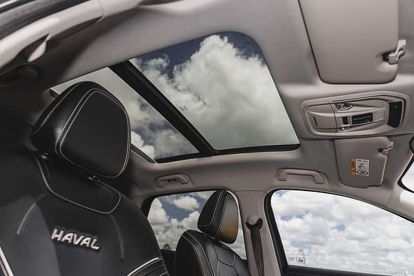 2022 Haval Jolion Ultra Hybrid A01