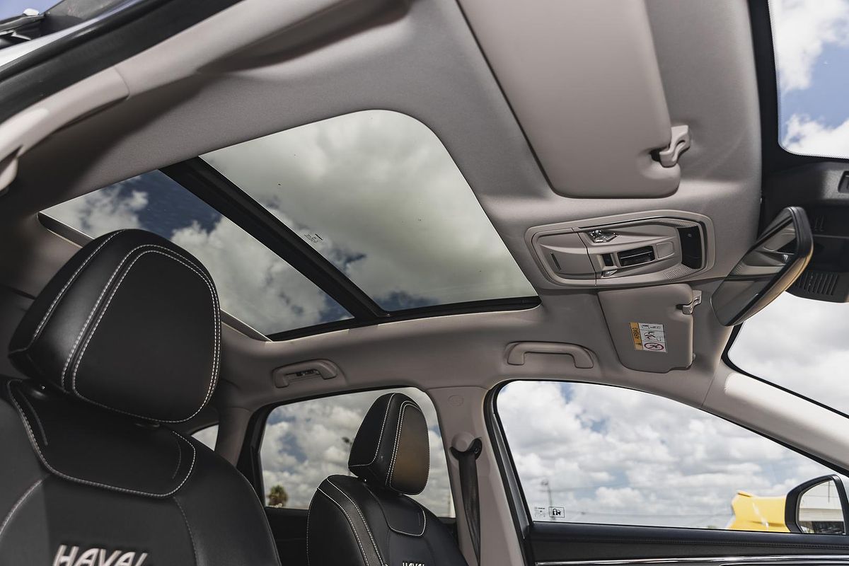2022 GWM Haval Jolion Ultra Hybrid A01