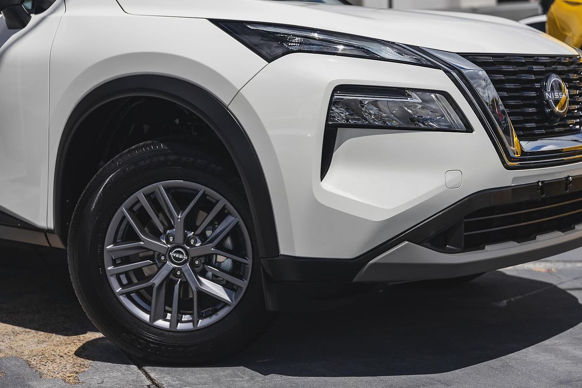 2024 Nissan X-TRAIL ST T33