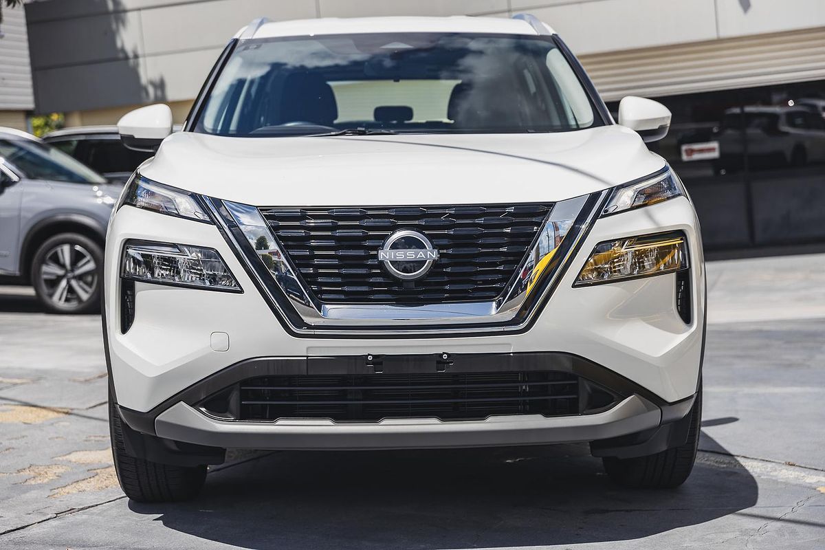 2024 Nissan X-TRAIL ST T33