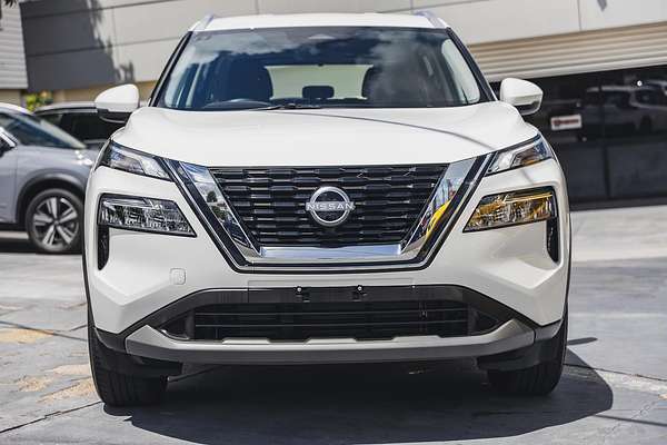 2024 Nissan X-TRAIL ST T33