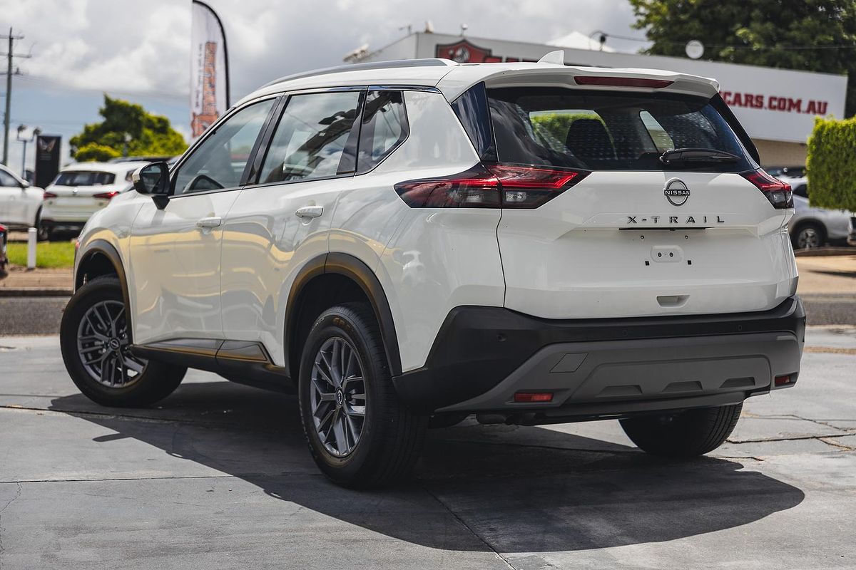 2024 Nissan X-TRAIL ST T33