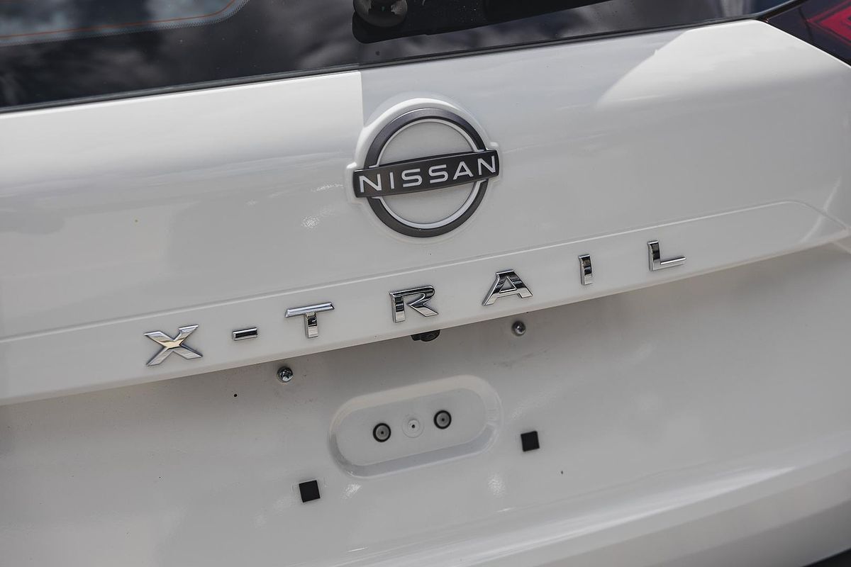 2024 Nissan X-TRAIL ST T33
