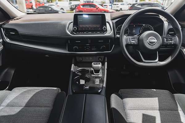 2024 Nissan X-TRAIL ST T33