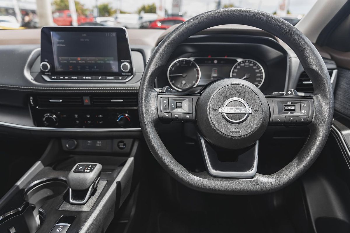 2024 Nissan X-TRAIL ST T33