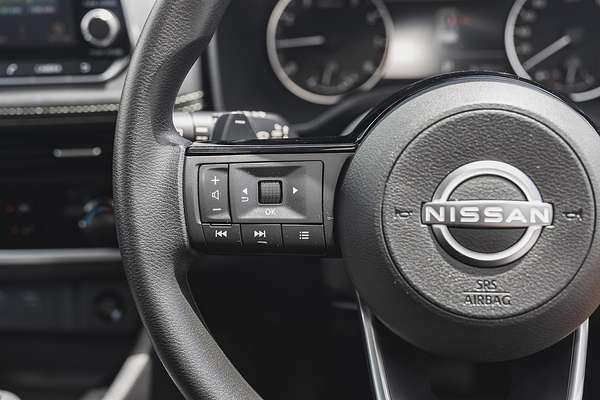 2024 Nissan X-TRAIL ST T33