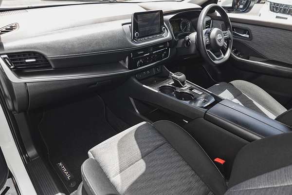 2024 Nissan X-TRAIL ST T33