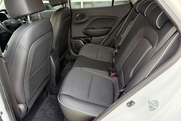2022 Hyundai Venue Elite QX.V4