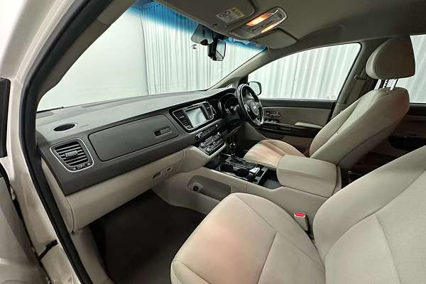 2015 Kia Carnival Si YP